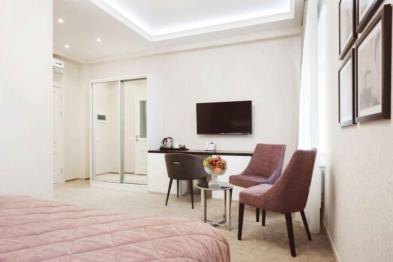 Roxen Hotel&Spa Chişinau Exteriör bild