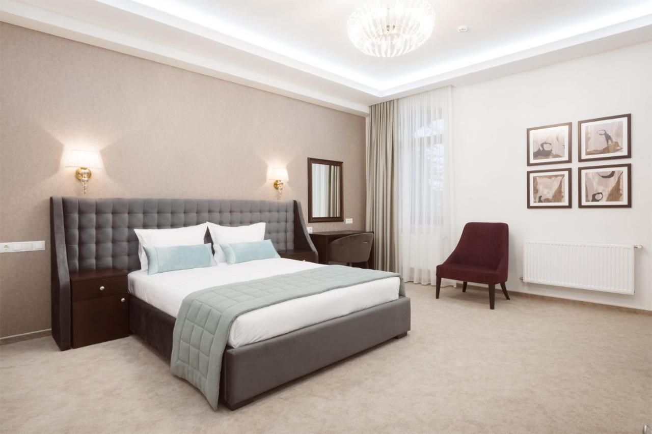 Roxen Hotel&Spa Chişinau Exteriör bild