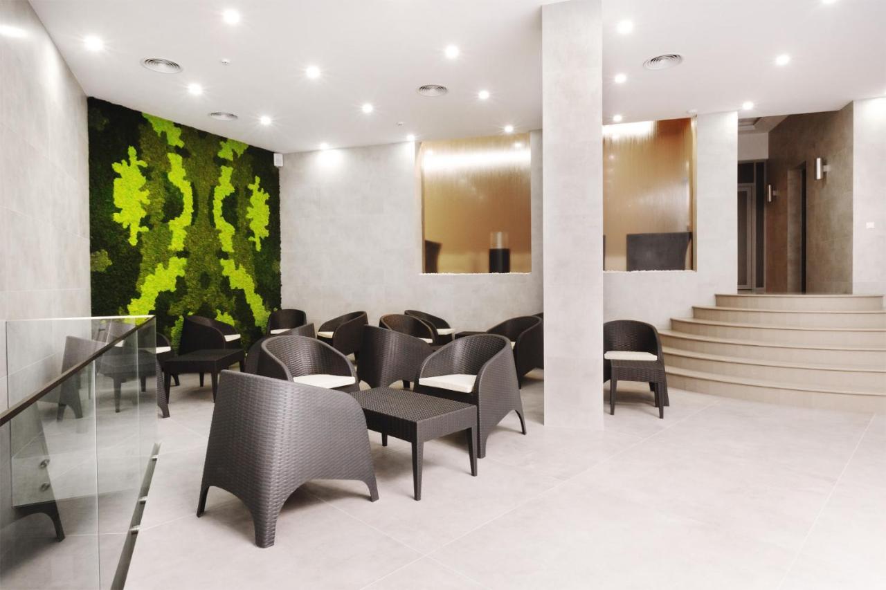 Roxen Hotel&Spa Chişinau Exteriör bild